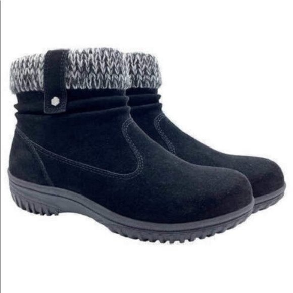 Khombu Shoes - NIB KHOMBU | All Weather Laura Boots Black Suede